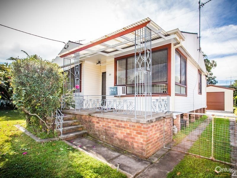 33 Weblands Street, Rutherford NSW 2320