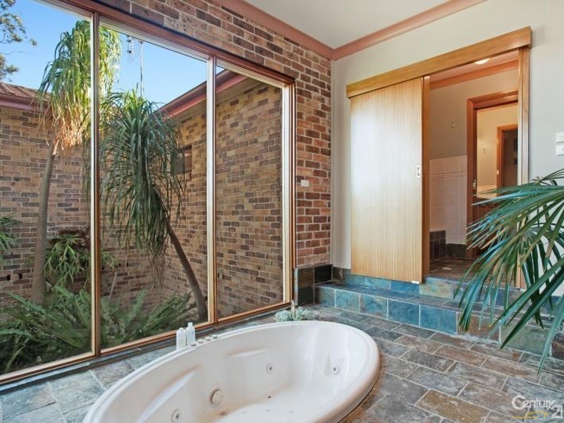 22 Turnbull Drive, East Maitland NSW 2323