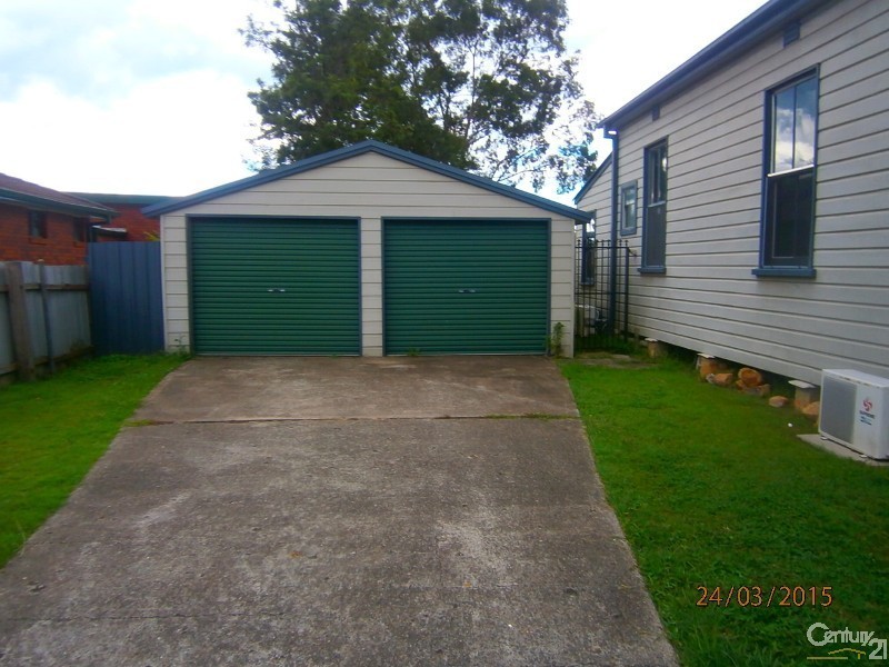 92 New England Highway, Rutherford NSW 2320