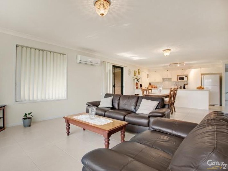 28 Kelly Circle, Rutherford NSW 2320