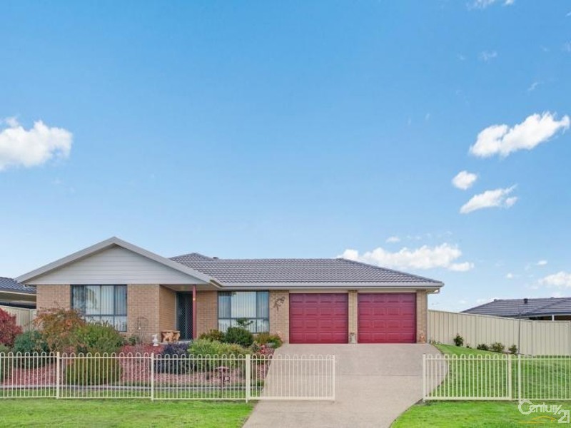 28 Kelly Circle, Rutherford NSW 2320