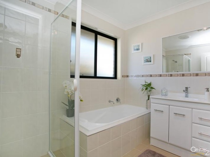 28 Kelly Circle, Rutherford NSW 2320