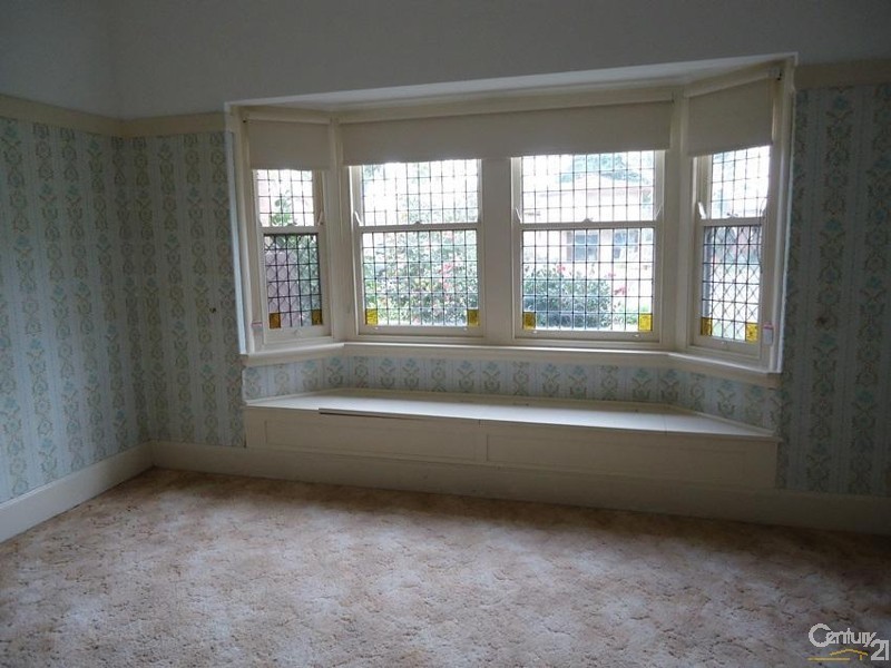 38 Queen Street, Lorn NSW 2320