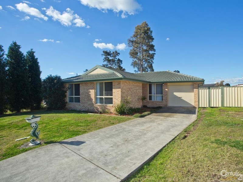 11 Schanck Drive, Metford NSW 2323