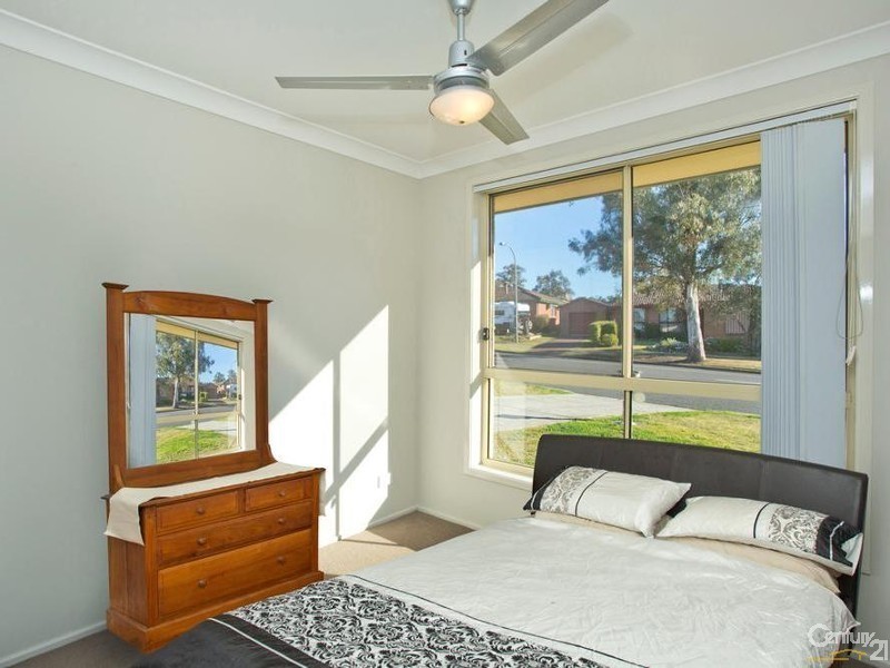 11 Schanck Drive, Metford NSW 2323