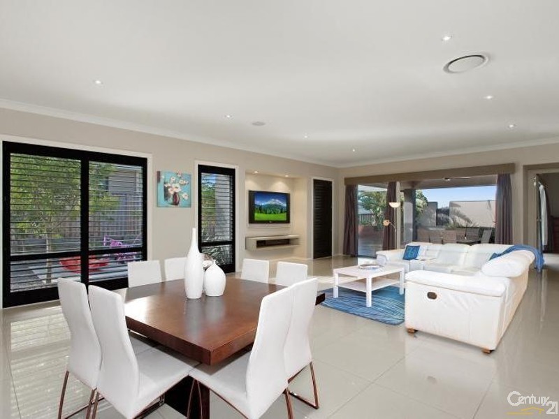 2 Niven Parade, Rutherford NSW 2320