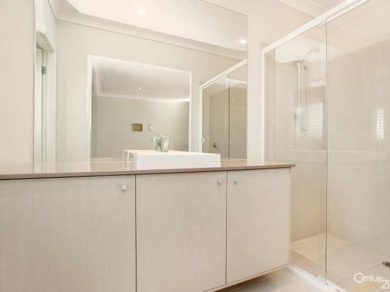 2 Niven Parade, Rutherford NSW 2320