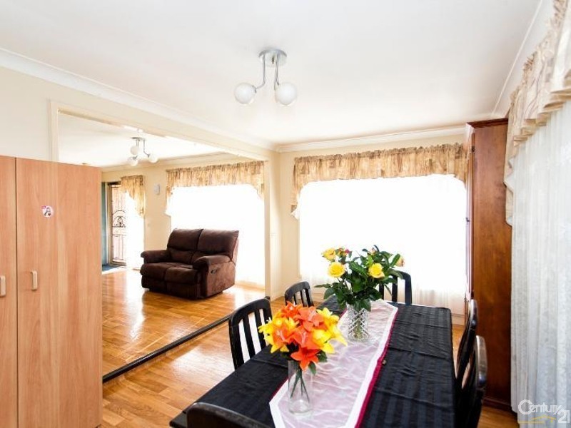 6 Woodbine Close, Woodberry NSW 2322