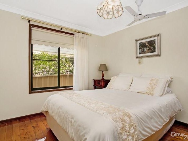 12 Robert Street, Tenambit NSW 2323