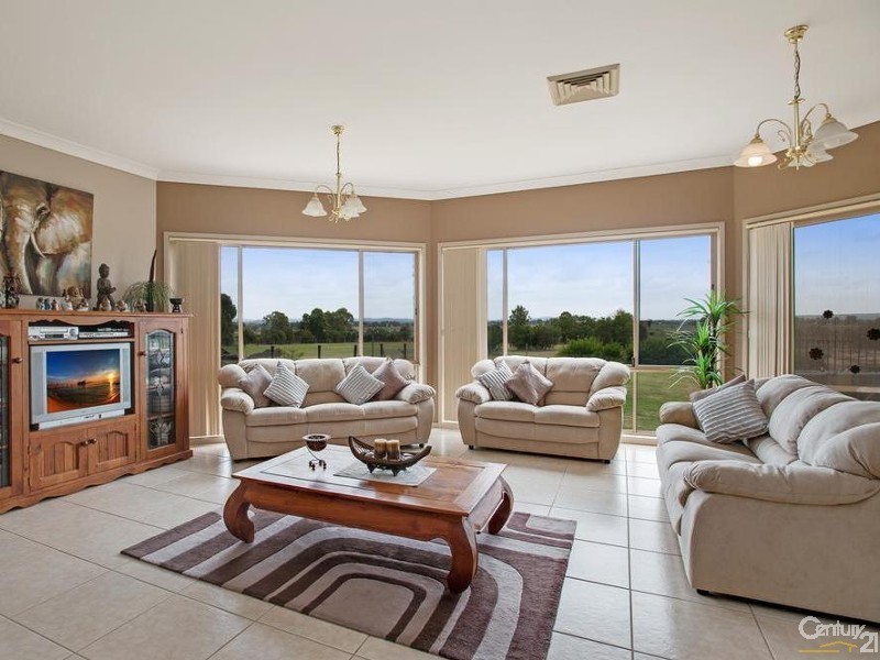 55 Reflection Drive, Louth Park NSW 2320