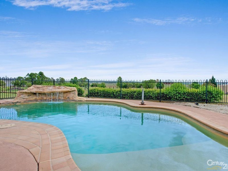 55 Reflection Drive, Louth Park NSW 2320