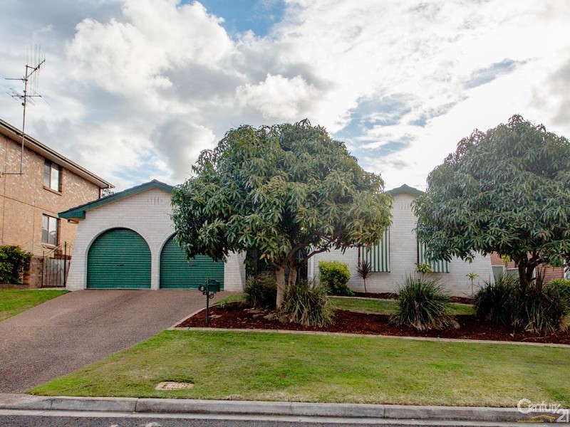 8 Larkspur Parade, Metford NSW 2323