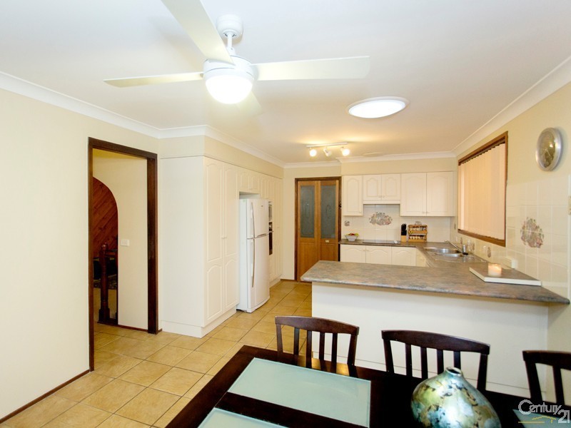 8 Larkspur Parade, Metford NSW 2323