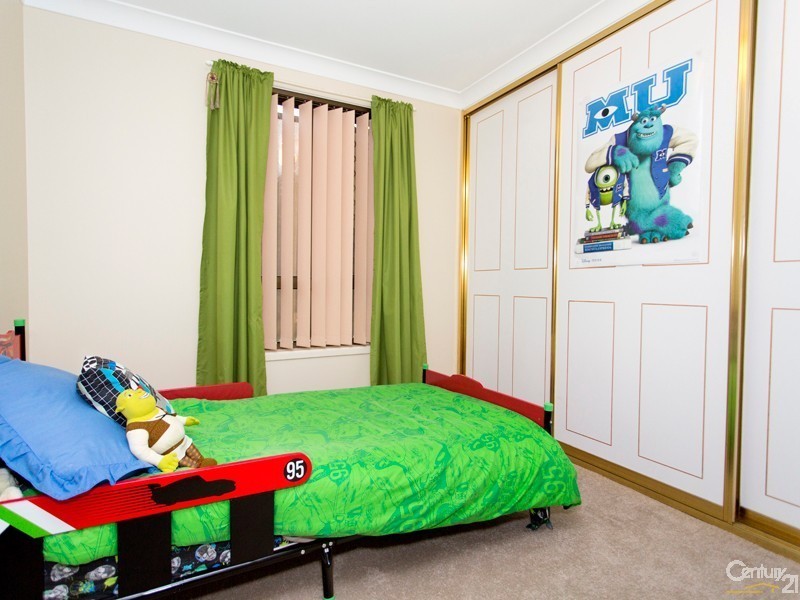 8 Larkspur Parade, Metford NSW 2323