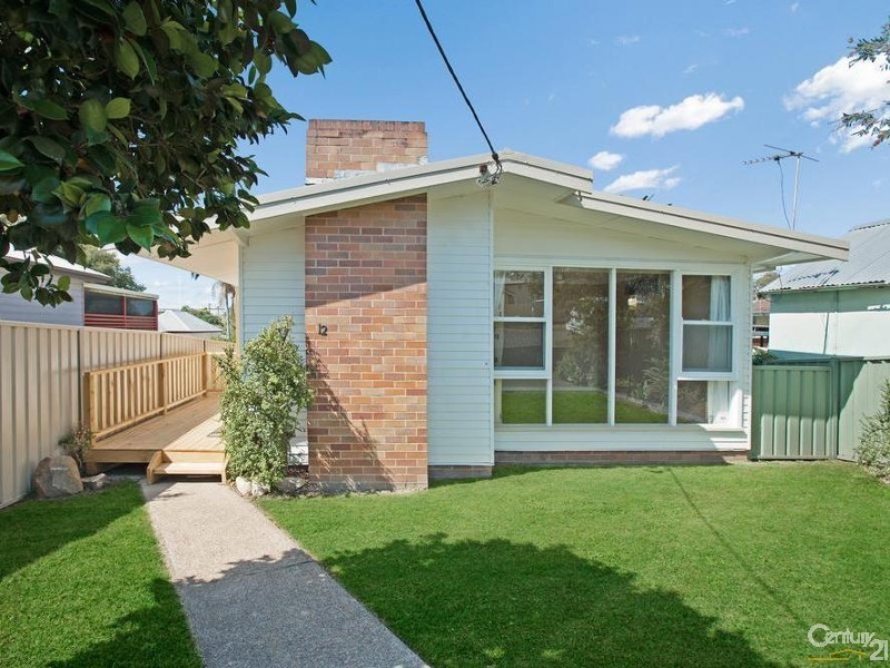 12 Russell Street, Telarah NSW 2320