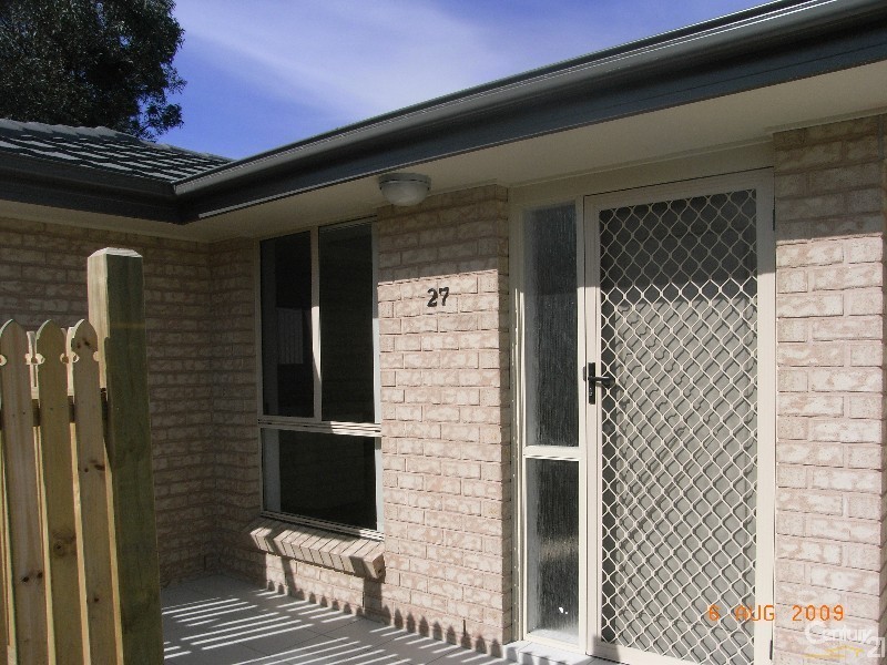 27 Lonsdale Place, Kurri Kurri NSW 2327