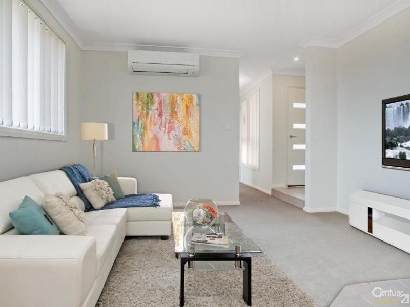 2/10A Dove Street, Aberglasslyn NSW 2320