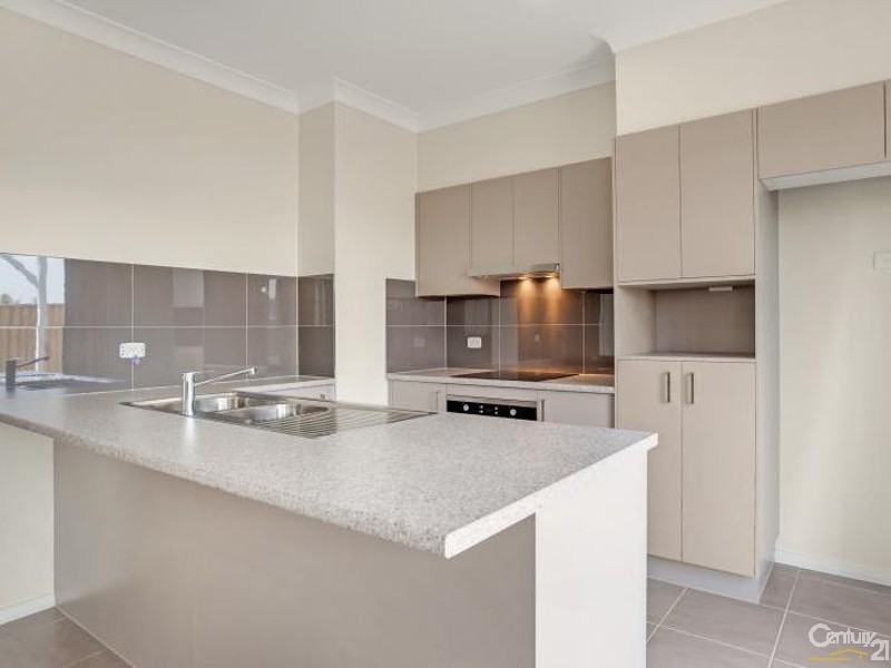 2/10A Dove Street, Aberglasslyn NSW 2320