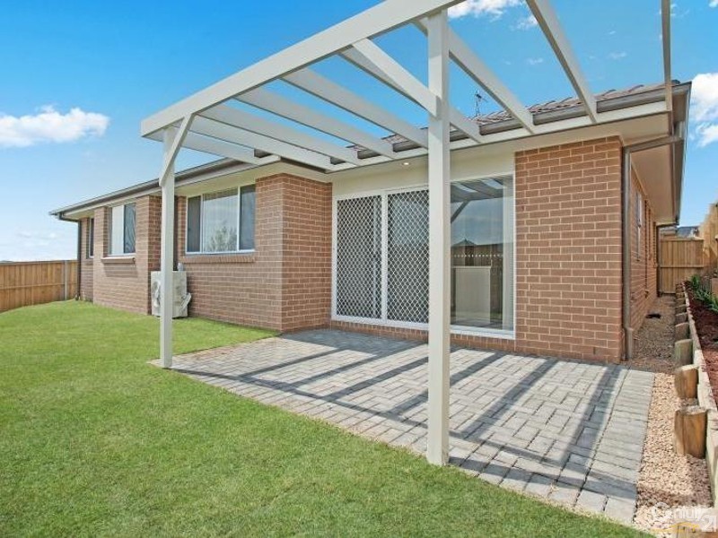 2/10A Dove Street, Aberglasslyn NSW 2320