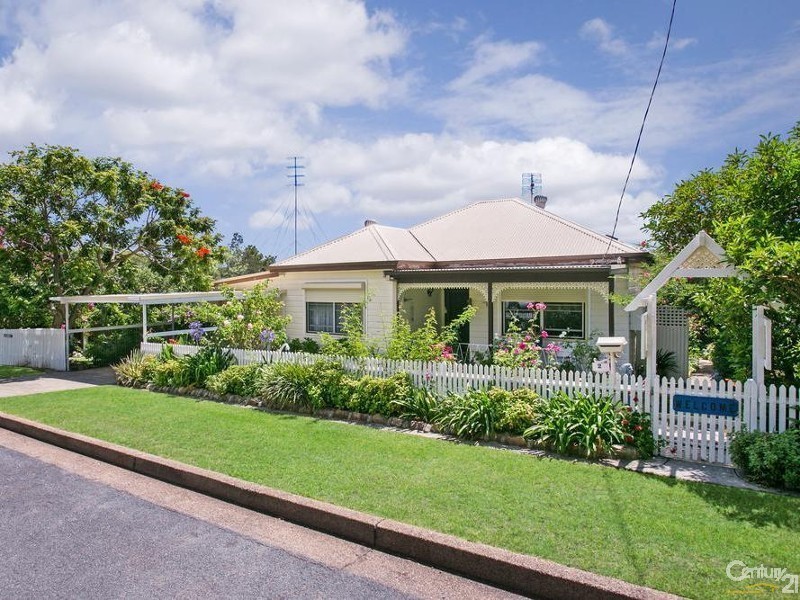 2 Clara Street, East Maitland NSW 2323