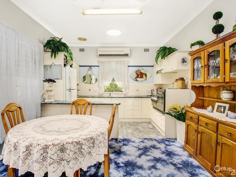 2 Clara Street, East Maitland NSW 2323