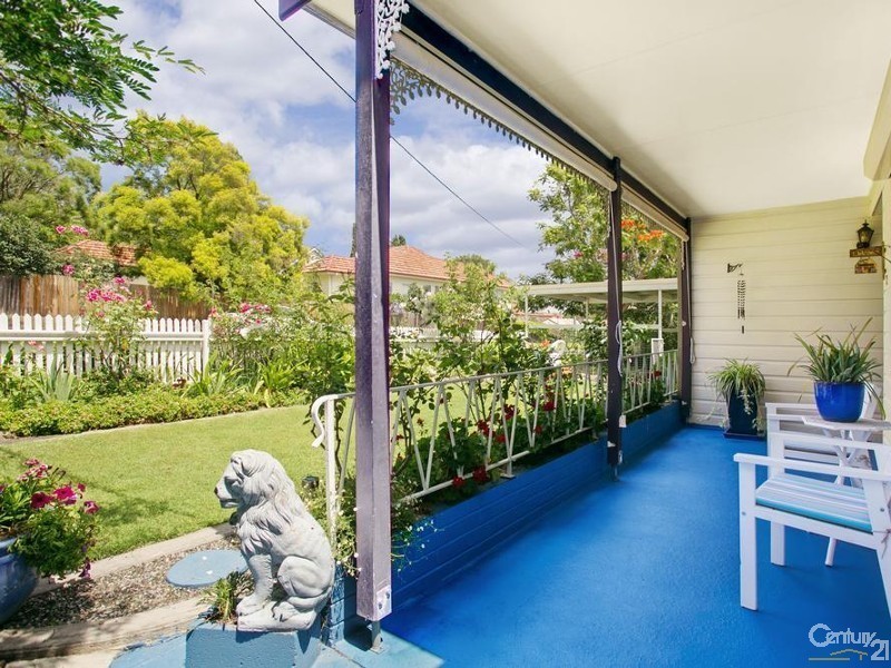 2 Clara Street, East Maitland NSW 2323