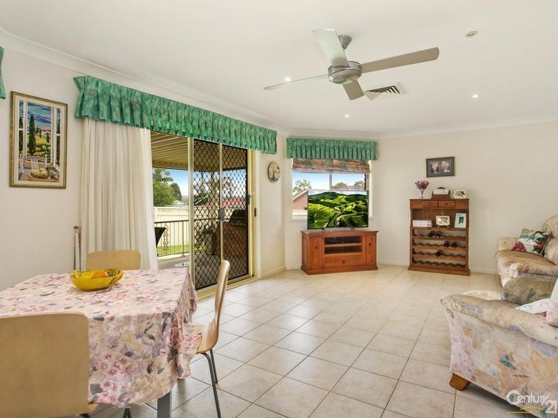 32 Monaghan Circuit, Ashtonfield NSW 2323