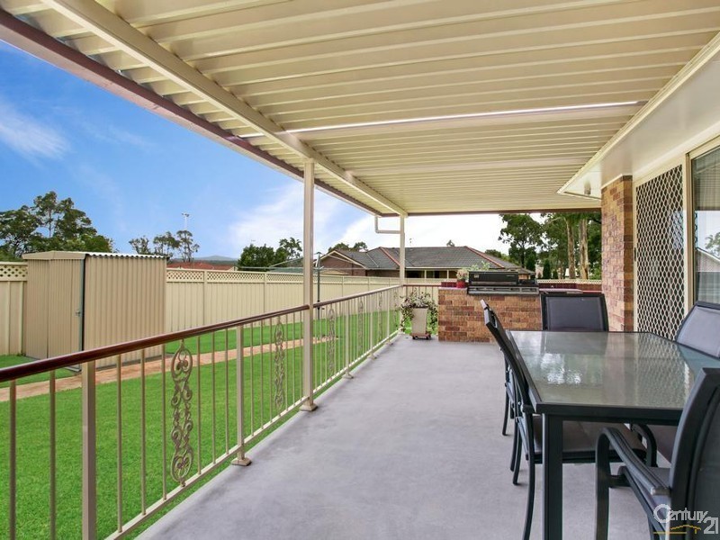32 Monaghan Circuit, Ashtonfield NSW 2323