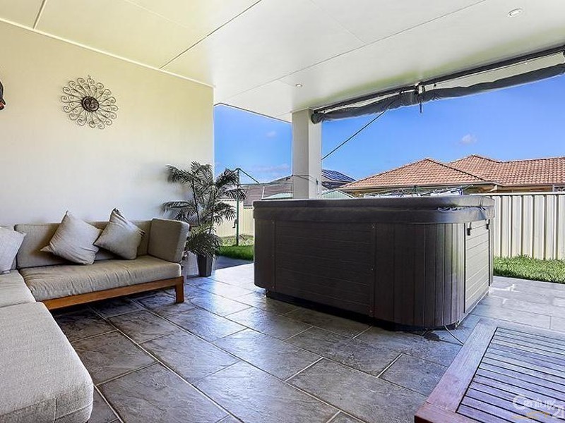 20 Acer Terrace, Thornton NSW 2322