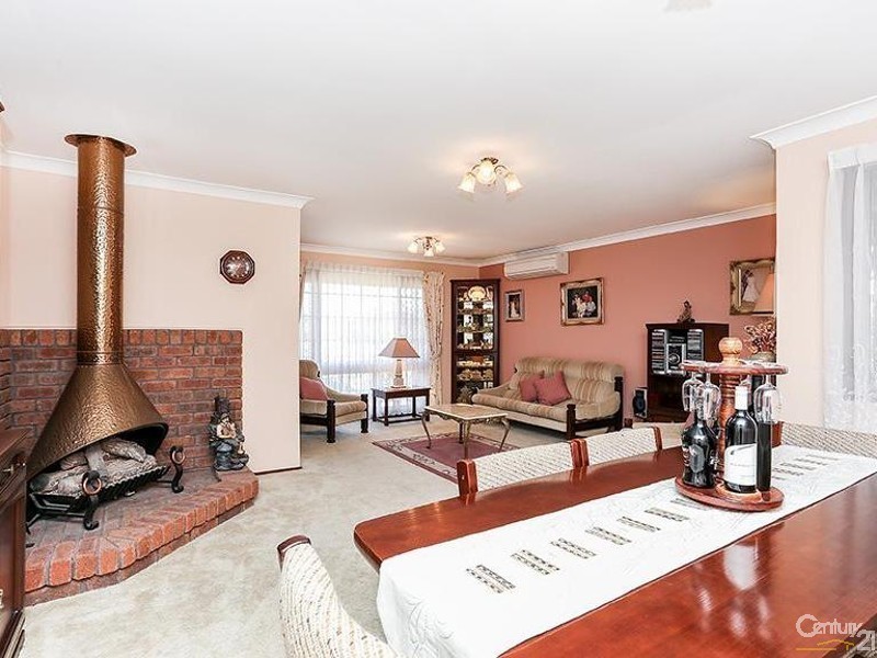 9 South Seas Drive, Ashtonfield NSW 2323