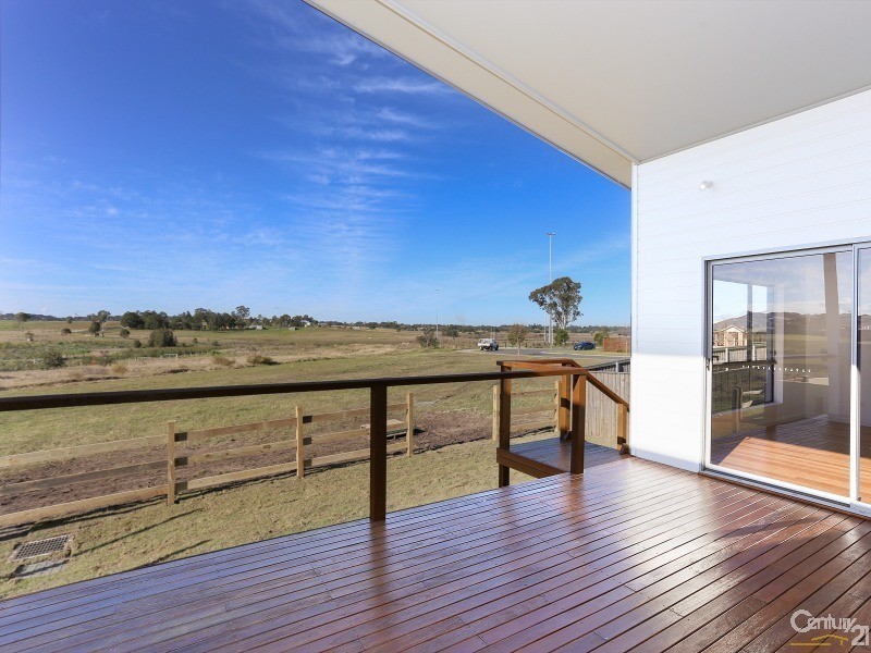 4 Heath Avenue, Aberglasslyn NSW 2320