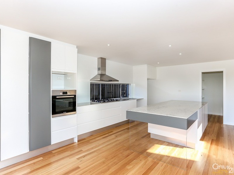 4 Heath Avenue, Aberglasslyn NSW 2320