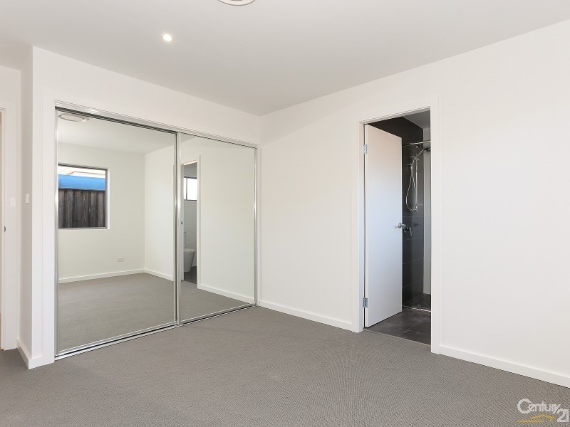 4 Heath Avenue, Aberglasslyn NSW 2320