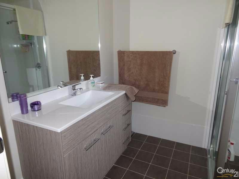 9 Johnson Drive, East Maitland NSW 2323