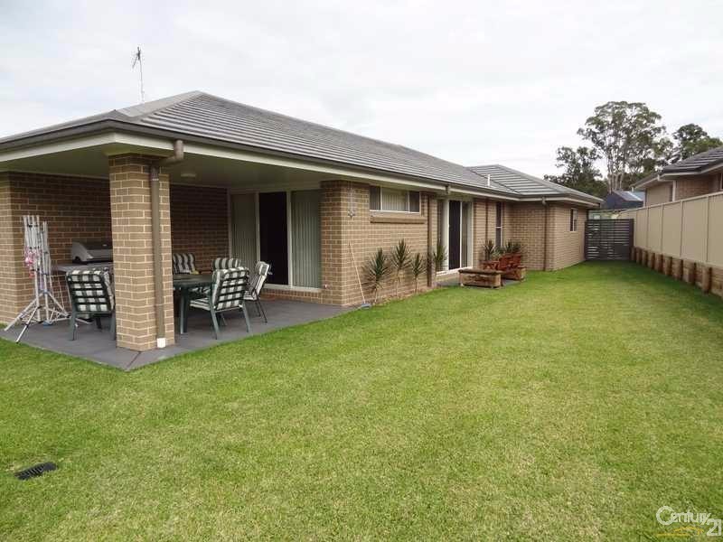 9 Johnson Drive, East Maitland NSW 2323