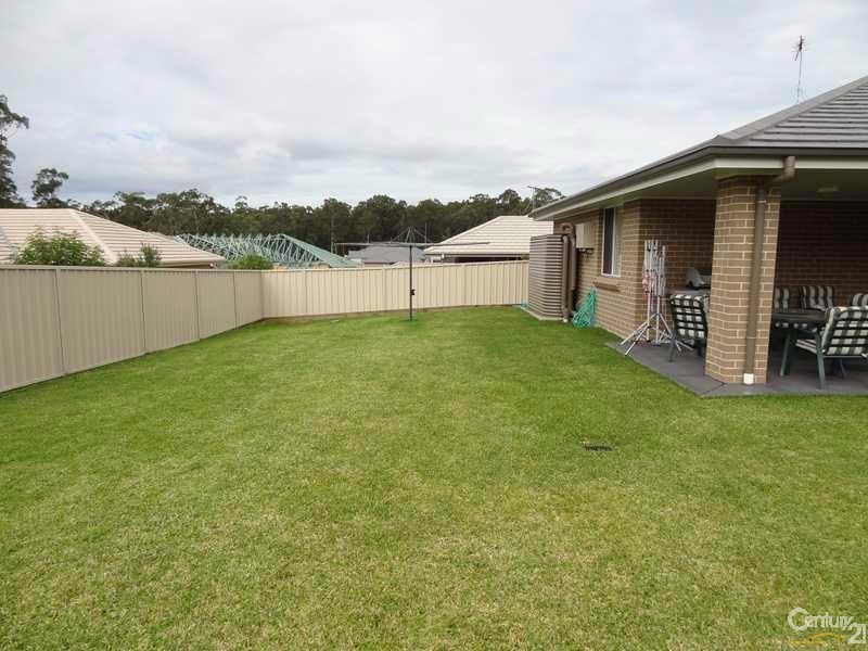 9 Johnson Drive, East Maitland NSW 2323