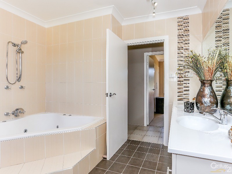 171 Regiment Road, Rutherford NSW 2320