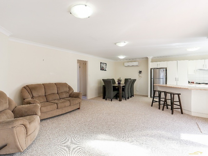 5 Hibiscus Crescent, Aberglasslyn NSW 2320