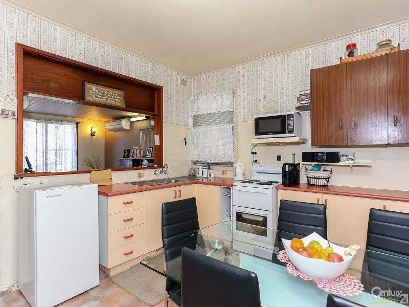 37 Brooks Street, Telarah NSW 2320