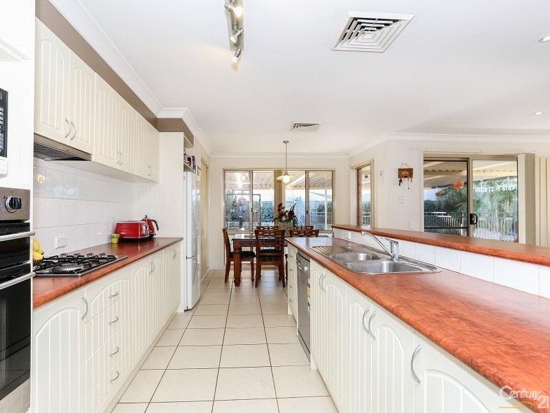 7 Wattlebird Close, Aberglasslyn NSW 2320