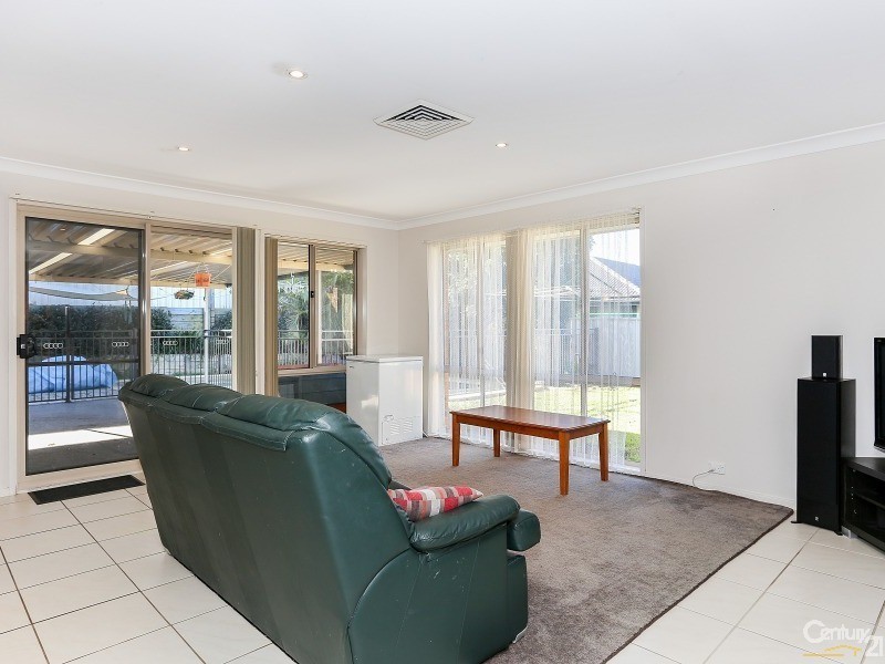 7 Wattlebird Close, Aberglasslyn NSW 2320