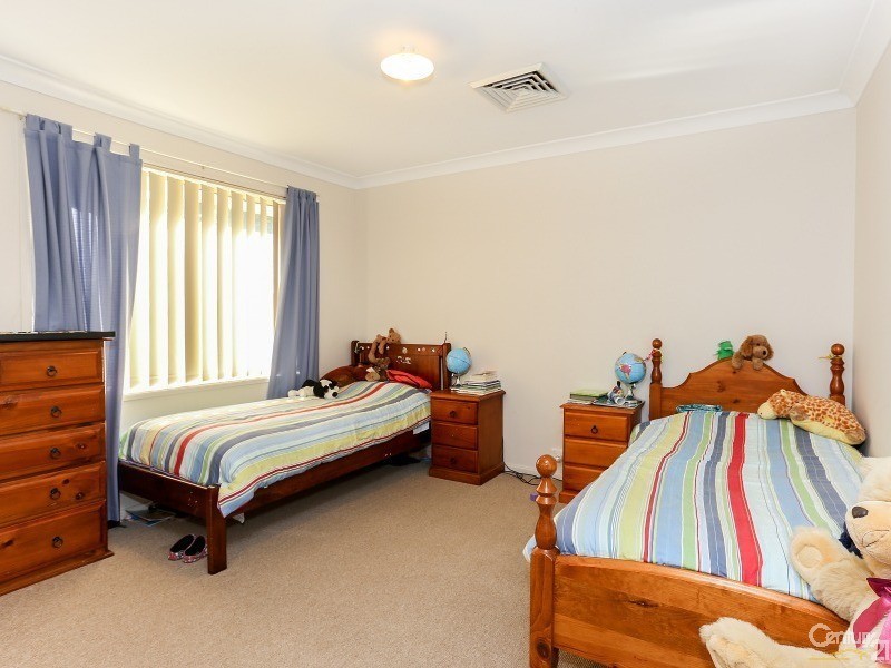 7 Wattlebird Close, Aberglasslyn NSW 2320