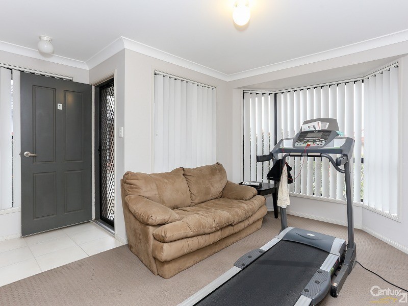 1/15 Denton Park Drive, Rutherford NSW 2320