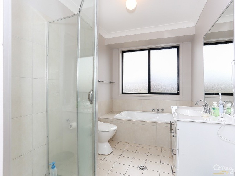 1/15 Denton Park Drive, Rutherford NSW 2320