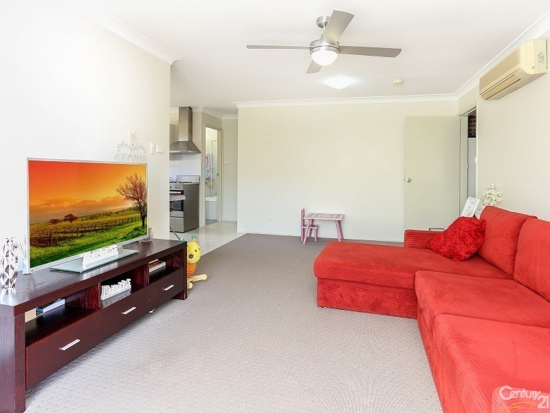 8/5 Justine Parade, Rutherford NSW 2320