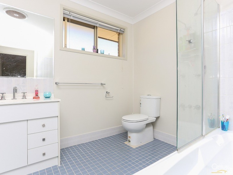 8/5 Justine Parade, Rutherford NSW 2320