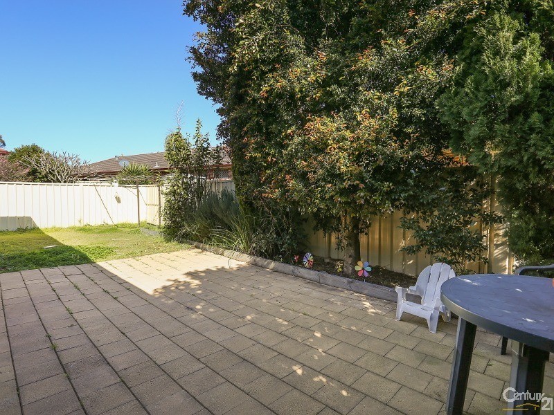 8/5 Justine Parade, Rutherford NSW 2320