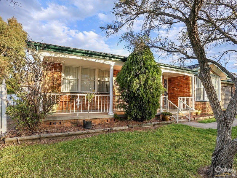 2 Verdant Drive, East Maitland NSW 2323