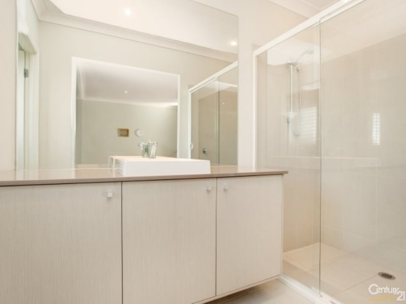 2 Niven Parade, Rutherford NSW 2320