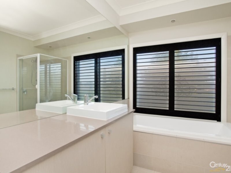 2 Niven Parade, Rutherford NSW 2320